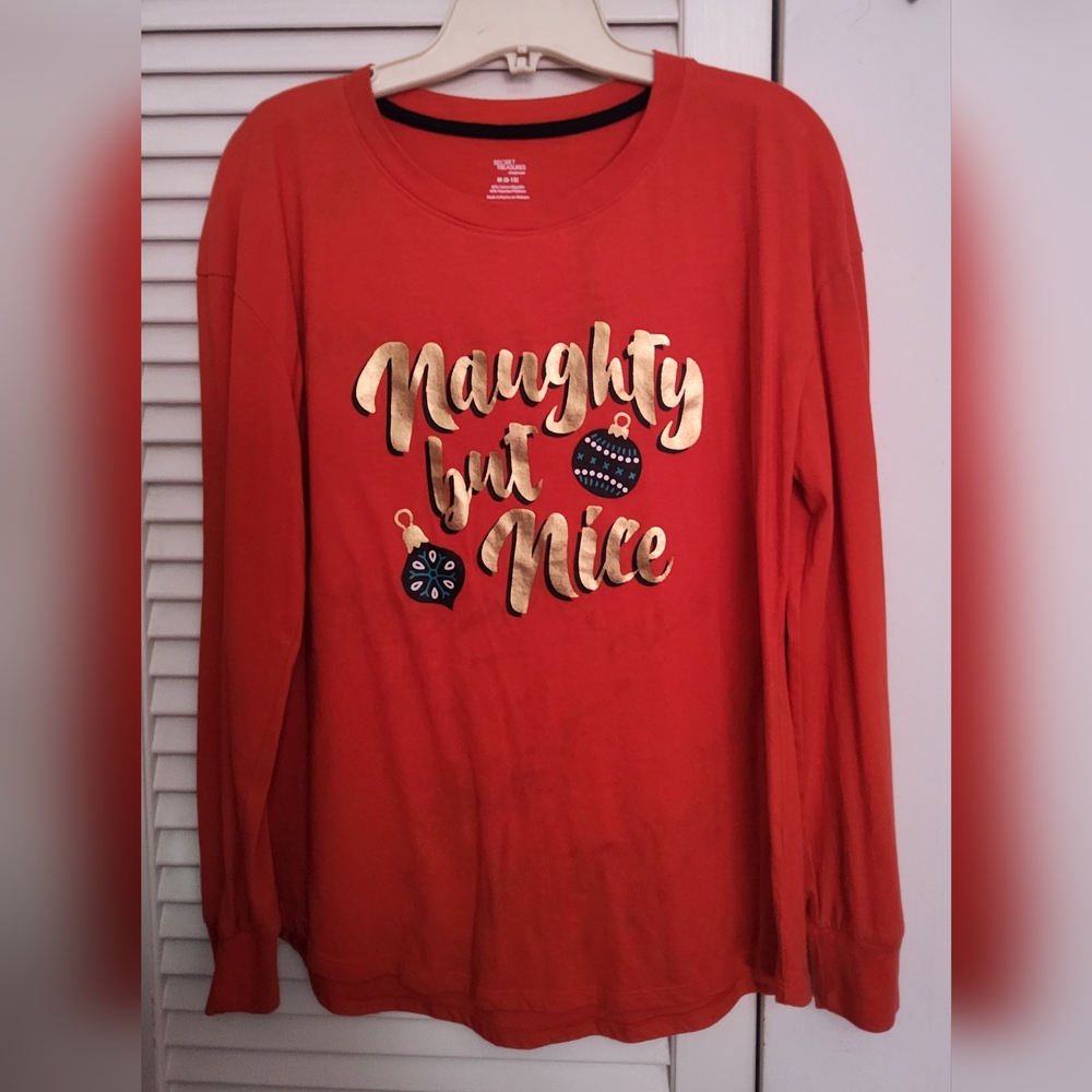 10 for $10 🔥Secret Treasures Red Long Sleeve Tee with Gold Print🔥